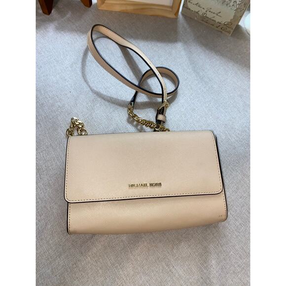 Michael Kors Cream Nude Tone Crossbody Bag Purse with Gold Chain Hardware - Picture 3 of 12